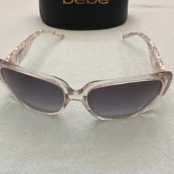 Brand New Bebe Sunglasses - Picture 2 of 4